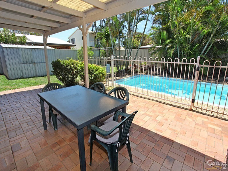 9 Napalle Street, Warana QLD 4575