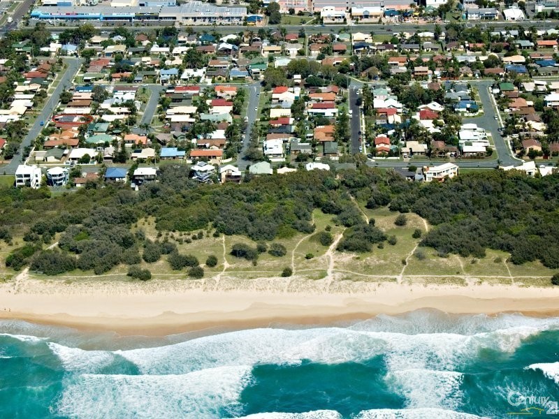 9 Napalle Street, Warana QLD 4575
