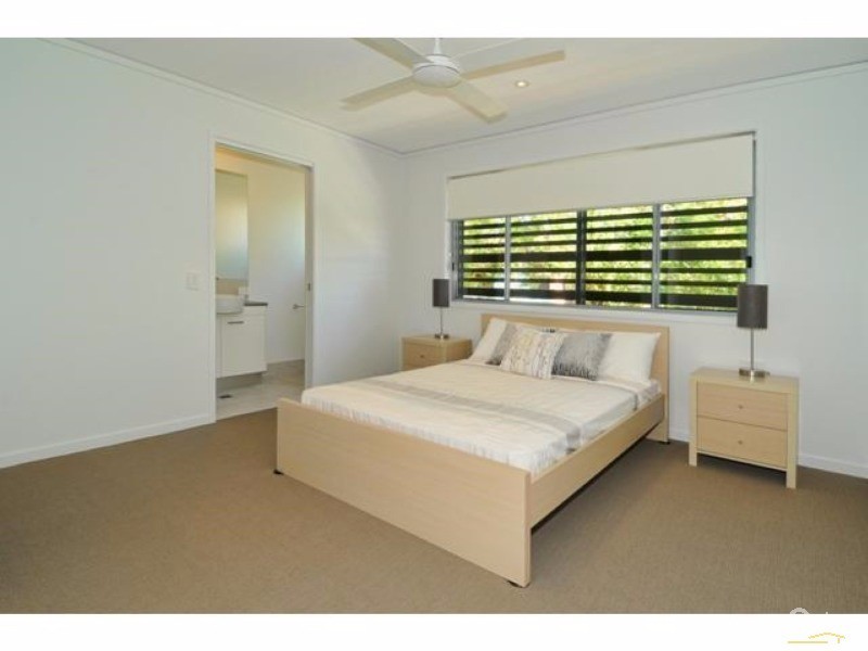 2/109 Duporth Avenue, Maroochydore QLD 4558