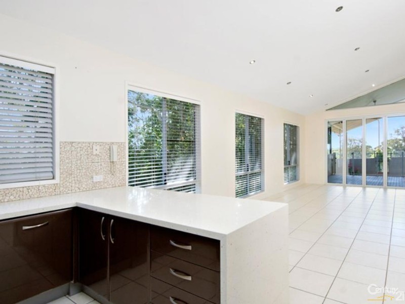 78 Tantula Road West, Alexandra Headland QLD 4572