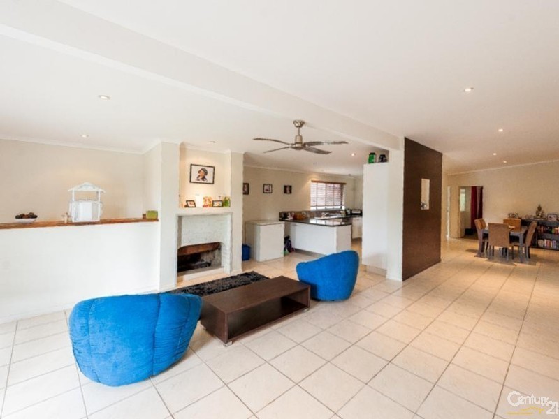 124 Bundilla Blvd, Mountain Creek QLD 4557