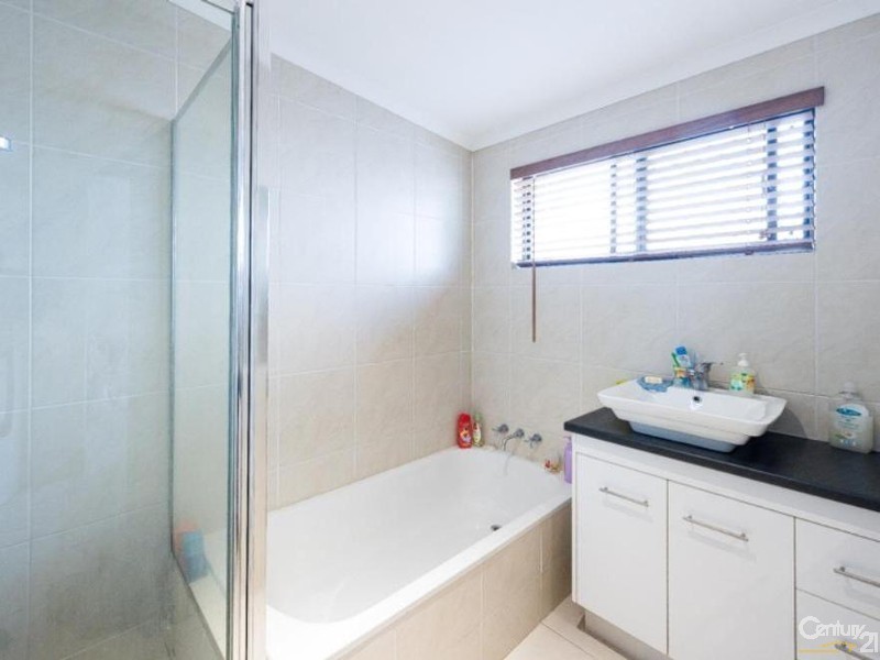 124 Bundilla Blvd, Mountain Creek QLD 4557