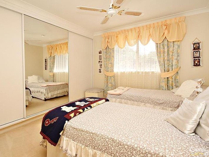 77 Poinsettia Avenue, Mooloolaba QLD 4557