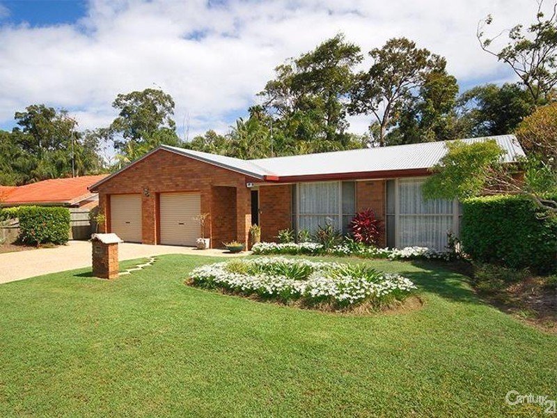 77 Poinsettia Avenue, Mooloolaba QLD 4557