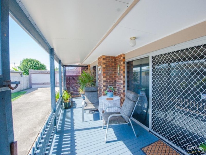 1/27 Saleng Crescent, Warana QLD 4575