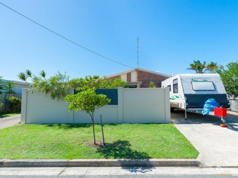 1/27 Saleng Crescent, Warana QLD 4575