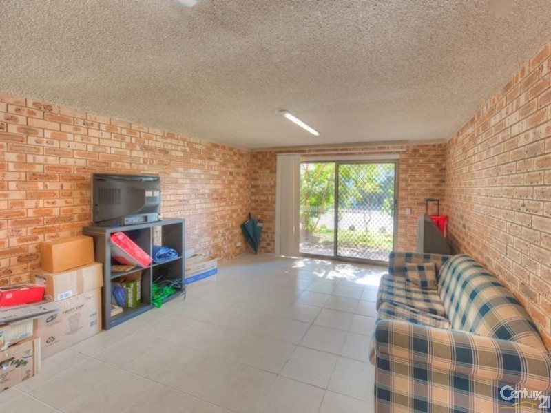 2/33 Walan Street, Mooloolaba QLD 4557