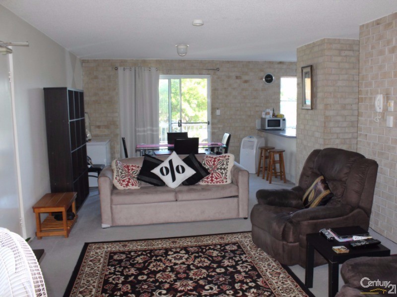 1/8 Smith Street, Mooloolaba QLD 4557