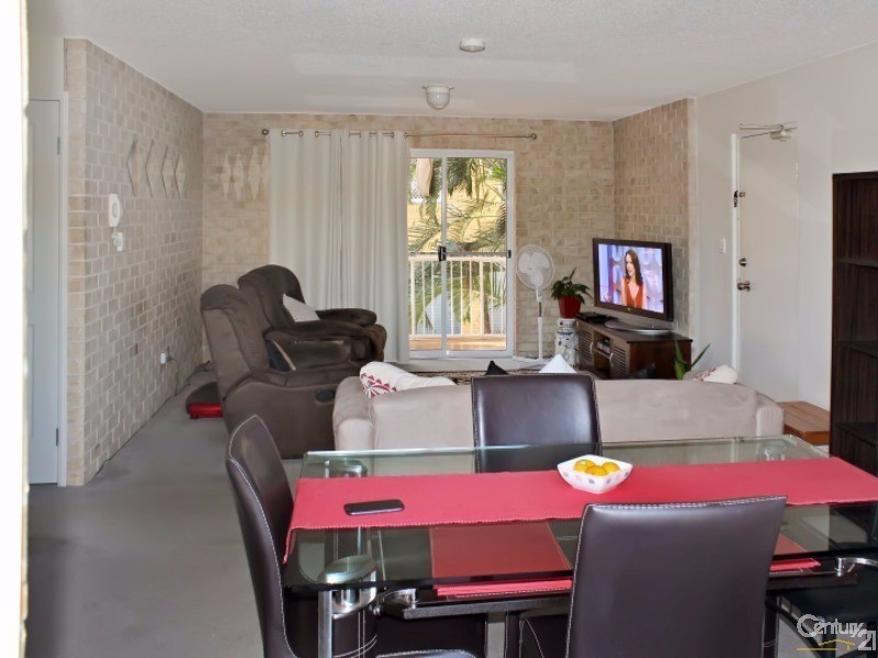 1/8 Smith Street, Mooloolaba QLD 4557