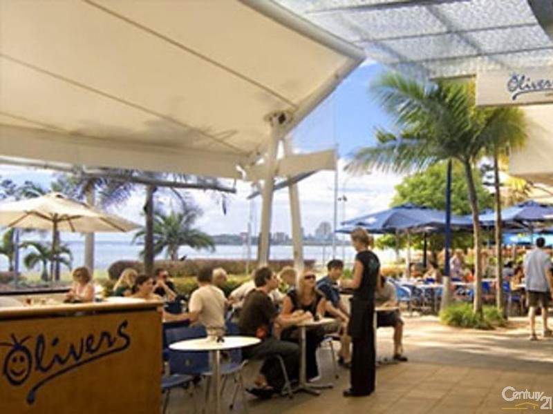 4/5 Bahlaka Street, Mooloolaba QLD 4557