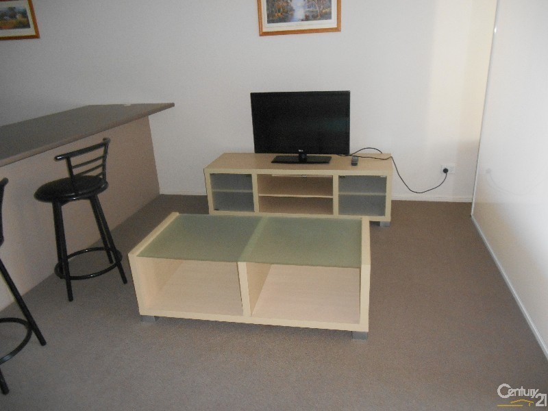 2/70 Nicklin Way, Buddina QLD 4575