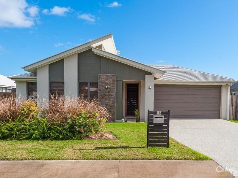 16 Forest Pines Boulevard, Forest Glen QLD 4556
