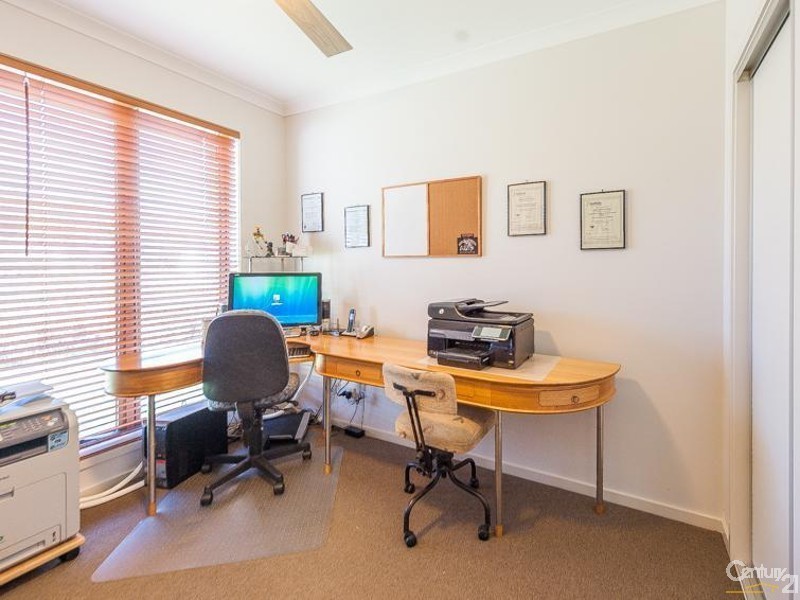 16 Forest Pines Boulevard, Forest Glen QLD 4556
