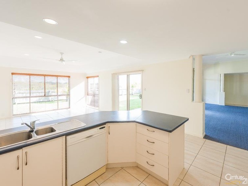 19 Quillback Court, Mountain Creek QLD 4557