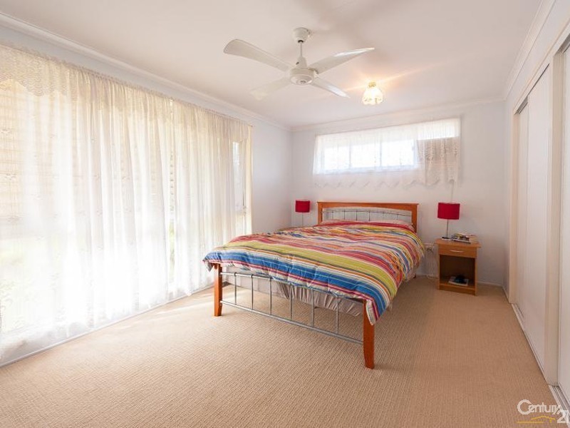 62 Lapoinya Crescent, Warana QLD 4575