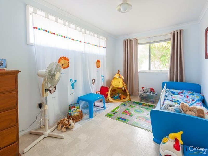 62 Lapoinya Crescent, Warana QLD 4575