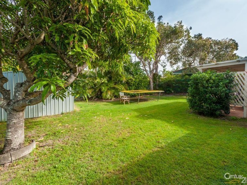 62 Lapoinya Crescent, Warana QLD 4575