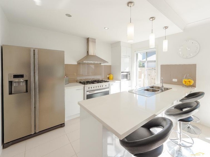 8 Spoonbill Drive, Forest Glen QLD 4556