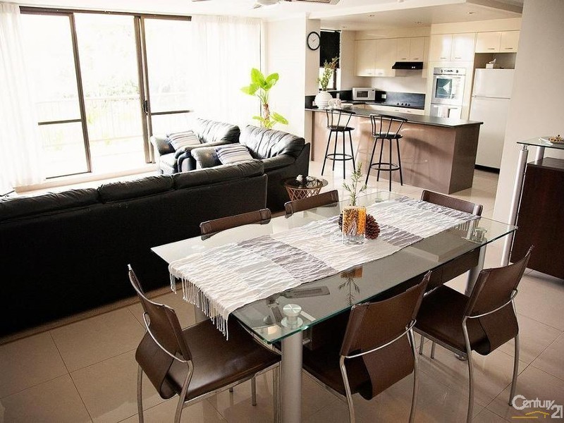 6/143 Mooloolaba Esplanade, Mooloolaba QLD 4557