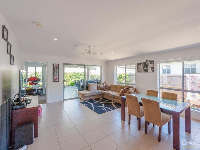 7 Ellis Place, Mountain Creek QLD 4557