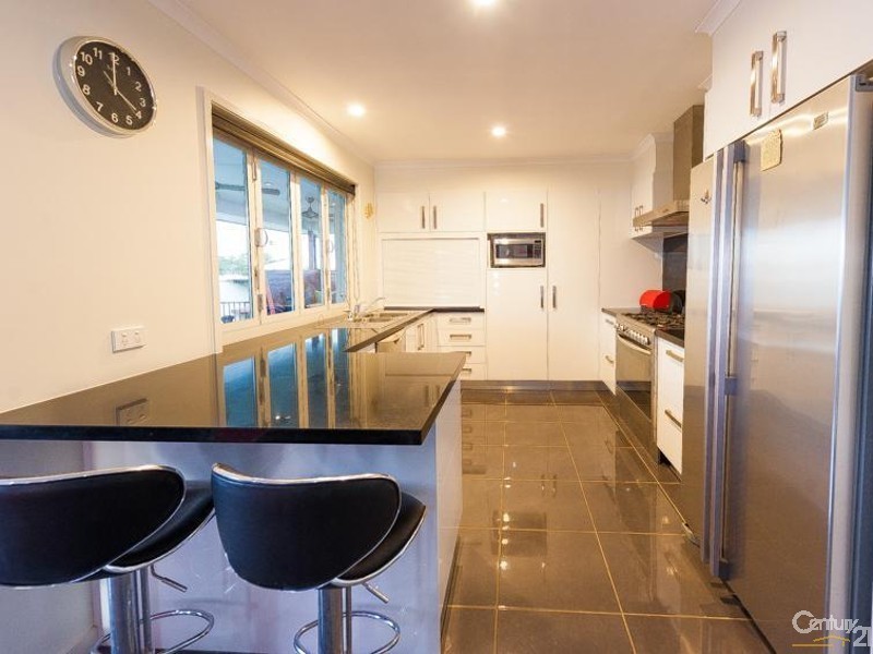 12 Goldfinch Close, Peregian Springs QLD 4573