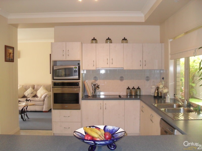 8 Adrian Close, Buderim QLD 4556