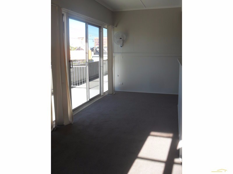 2/90 Aerodrome Road, Maroochydore QLD 4558