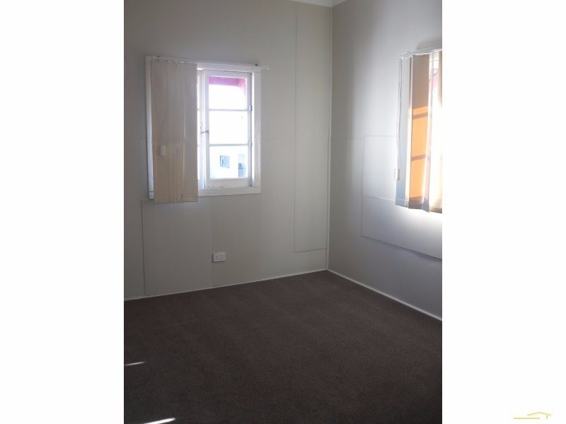 2/90 Aerodrome Road, Maroochydore QLD 4558