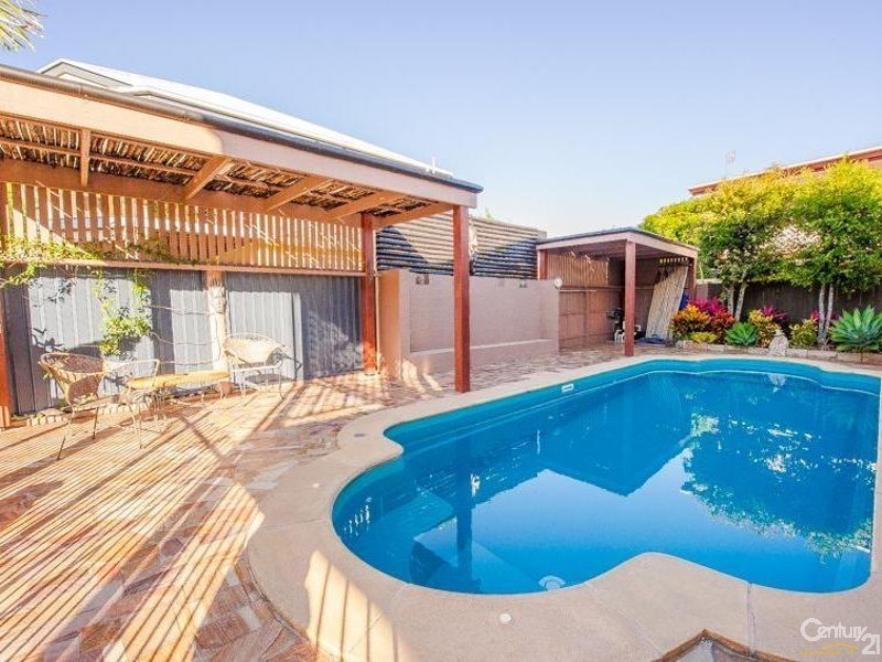12 Godfreys Avenue, Bli Bli QLD 4560