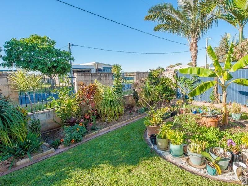12 Godfreys Avenue, Bli Bli QLD 4560