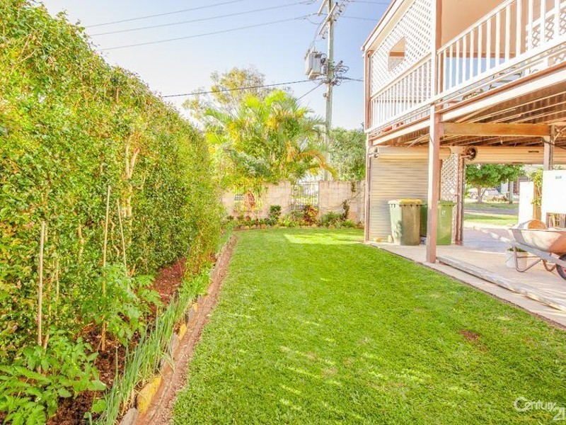 12 Godfreys Avenue, Bli Bli QLD 4560