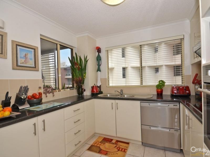 18/132-136 Duporth Avenue, Maroochydore QLD 4558