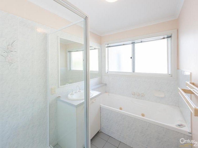 1/40 Memorial Avenue, Maroochydore QLD 4558