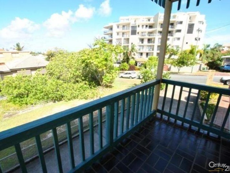 1 19 Saltair Street, Kings Beach QLD 4551