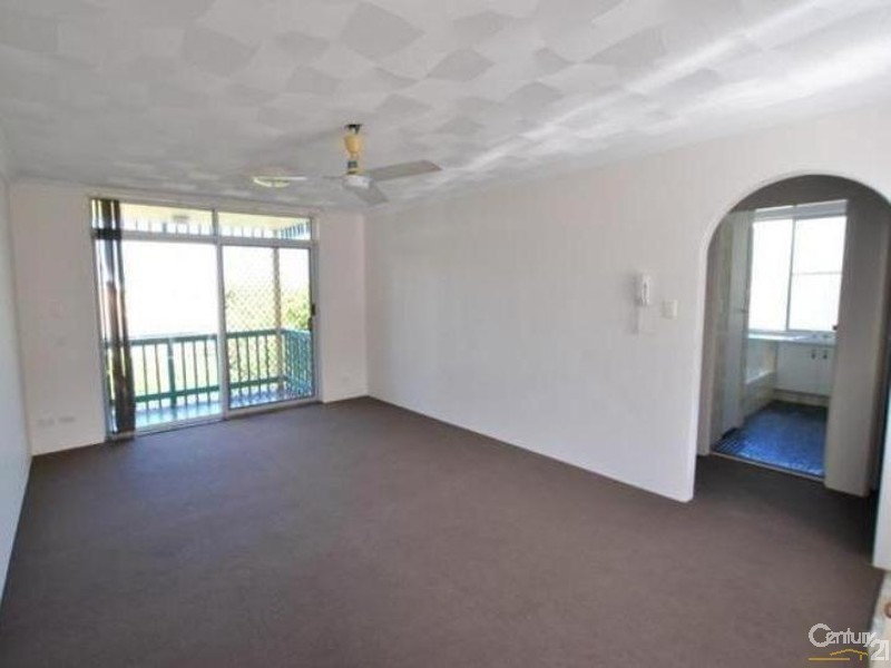 1 19 Saltair Street, Kings Beach QLD 4551