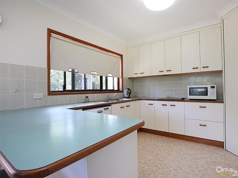 4 Sandpiper Place, Aroona QLD 4551