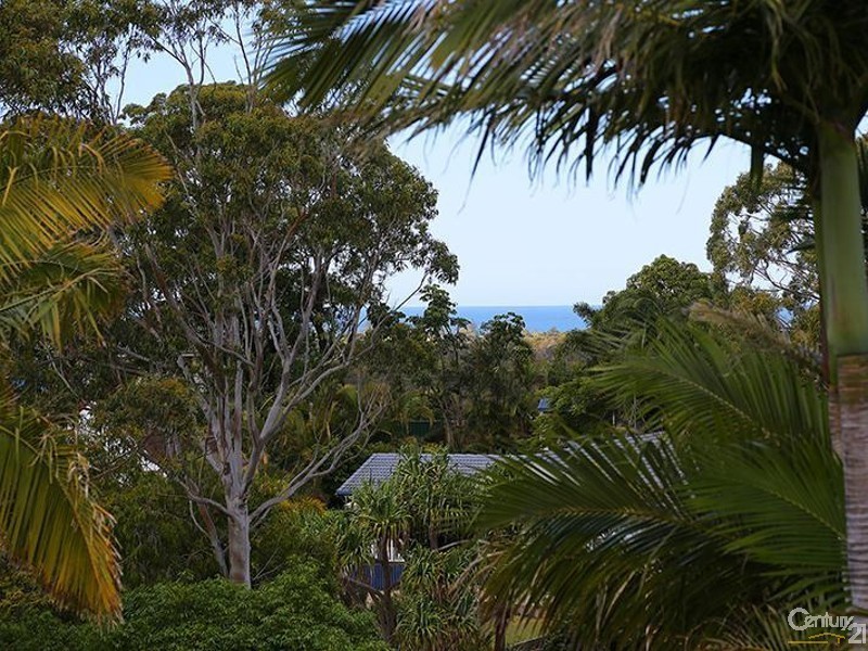 4 Sandpiper Place, Aroona QLD 4551