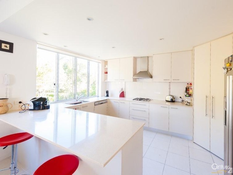 14 Palm Drive, Mooloolaba QLD 4557