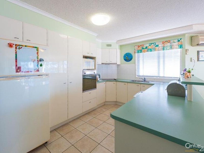 9/12 Picnic Point Esplanade, Maroochydore QLD 4558