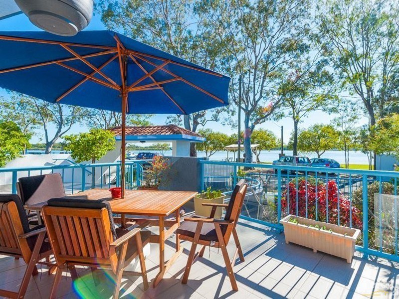 1/12 Picnic Point Esplanade, Maroochydore QLD 4558