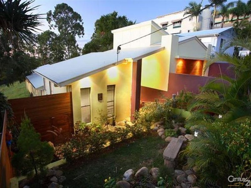 78 Tantula Road West, Alexandra Headland QLD 4572