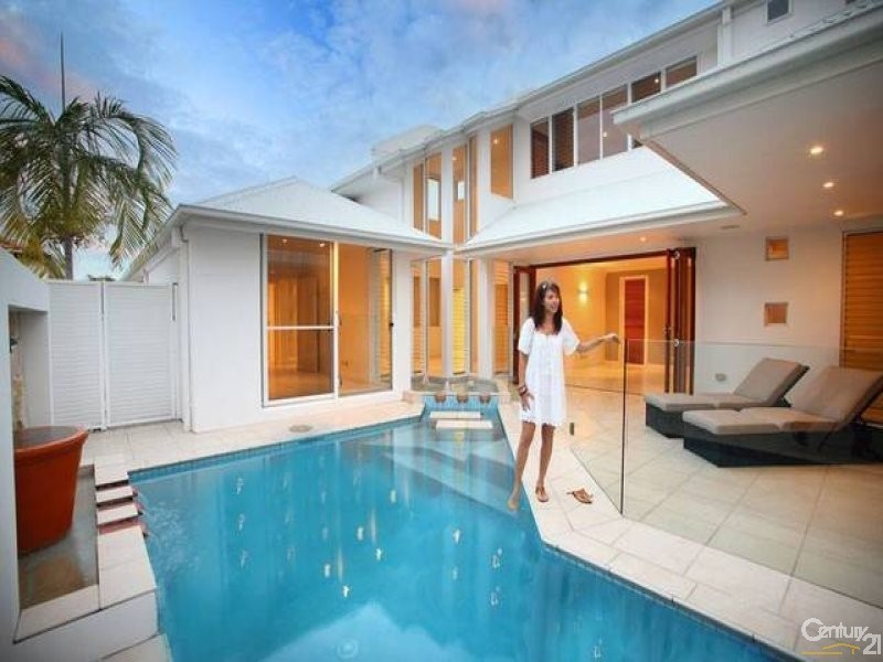 3 Cayman Place, Kawana Island QLD 4575