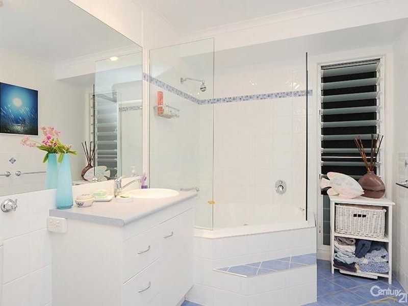 41 Moondarra Crescent, Mooloolaba QLD 4557