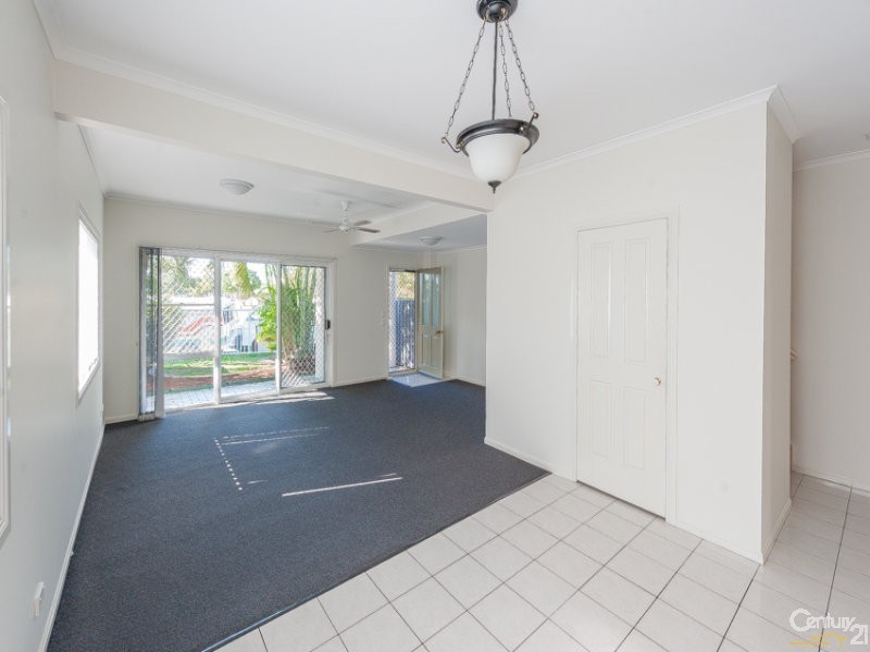 1/40 Memorial Avenue, Maroochydore QLD 4558
