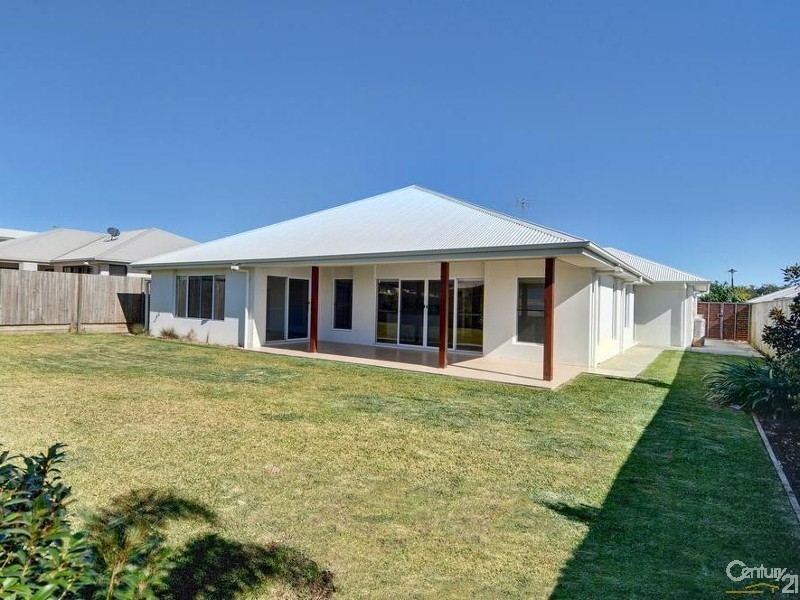 15 Myrtle Place, Mountain Creek QLD 4557