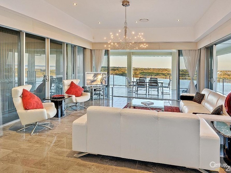 8/80 Duporth Avenue, Maroochydore QLD 4558