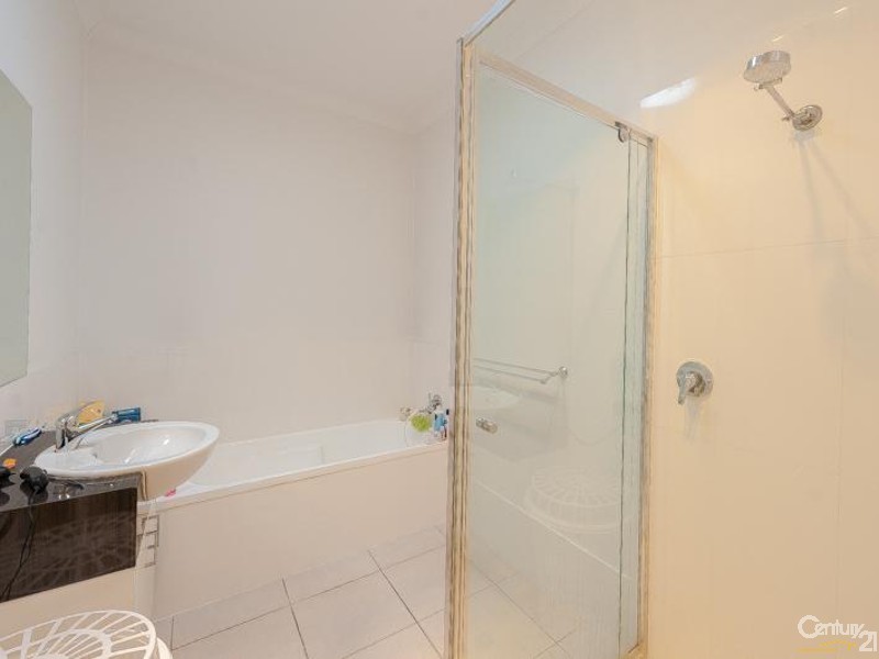 8/131 Duporth Avenue, Maroochydore QLD 4558