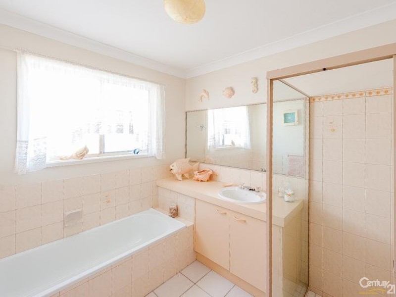 61 Parkway Drive, Mooloolaba QLD 4557