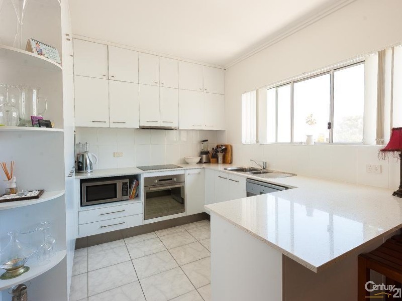 4/244 Alexandra Parade, Alexandra Headland QLD 4572