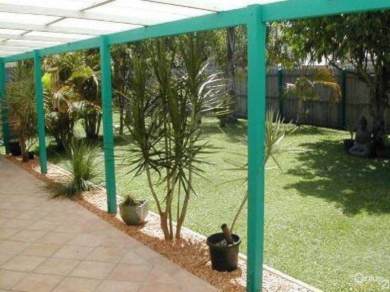 138 Goonawarra Drive, Mooloolaba QLD 4557